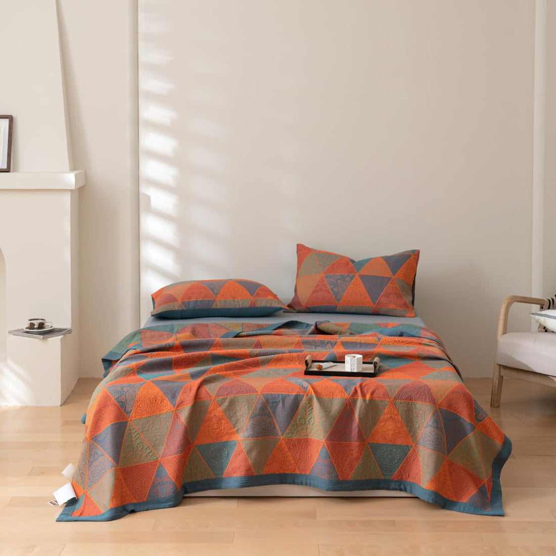Cotton Jacquard Floral Quilt – King
