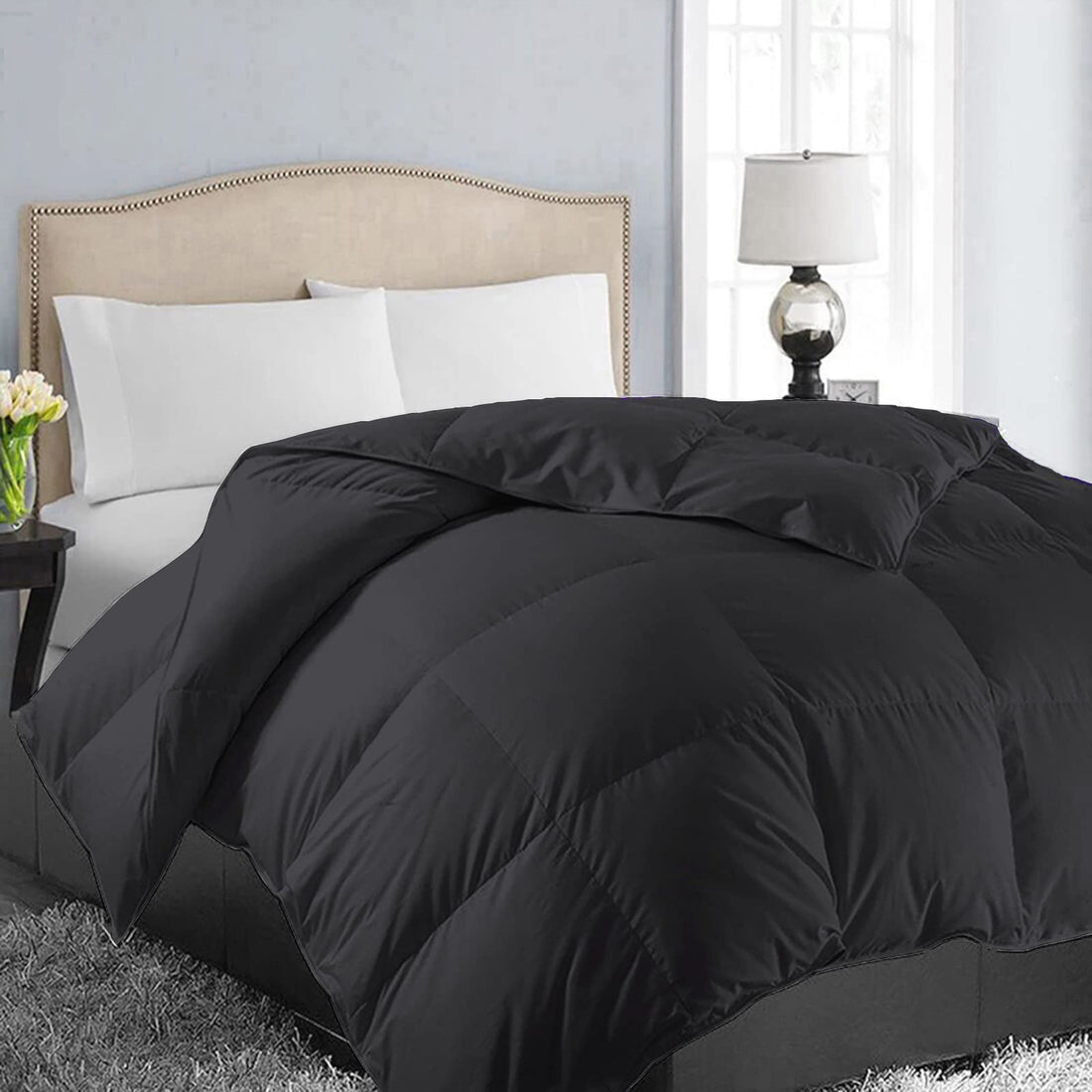 EASELAND Queen Comforter – White