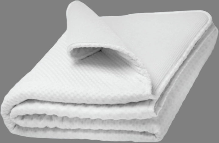 Twin Lightweight Comforter – White