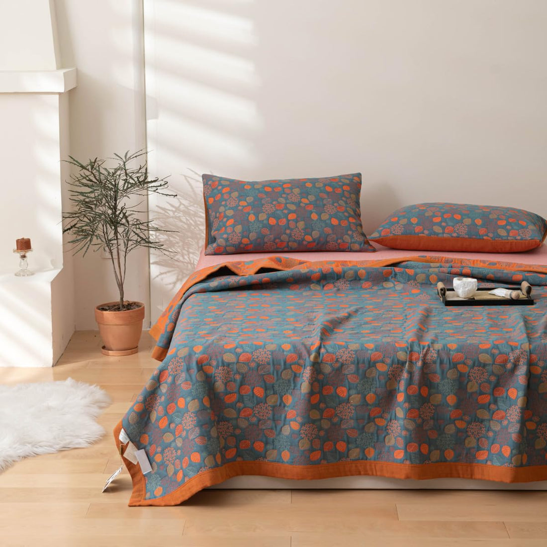 Cotton Jacquard Floral Quilt – King