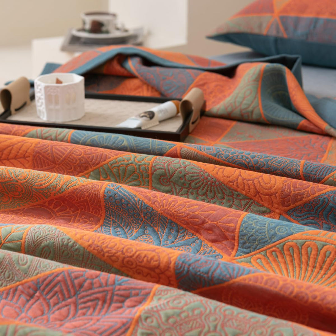 Cotton Jacquard Floral Quilt – King