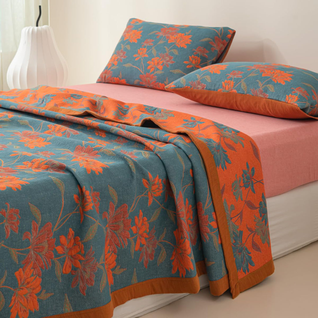 Cotton Jacquard Floral Quilt – King