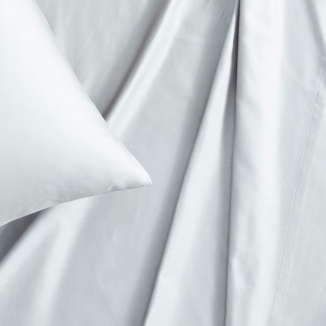 Vera Wang King Sheet Set – 800 TC, Pale Blue