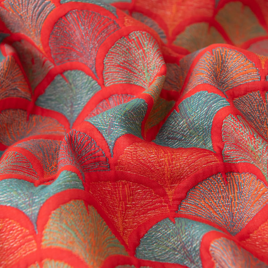Cotton Jacquard Floral Quilt – King