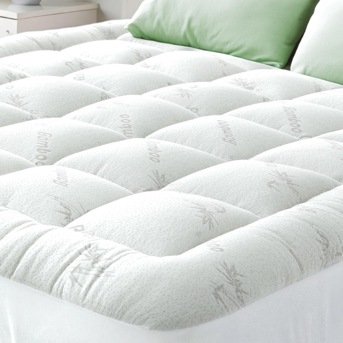 Ultra Soft Bamboo Mattress Topper – Queen, Green