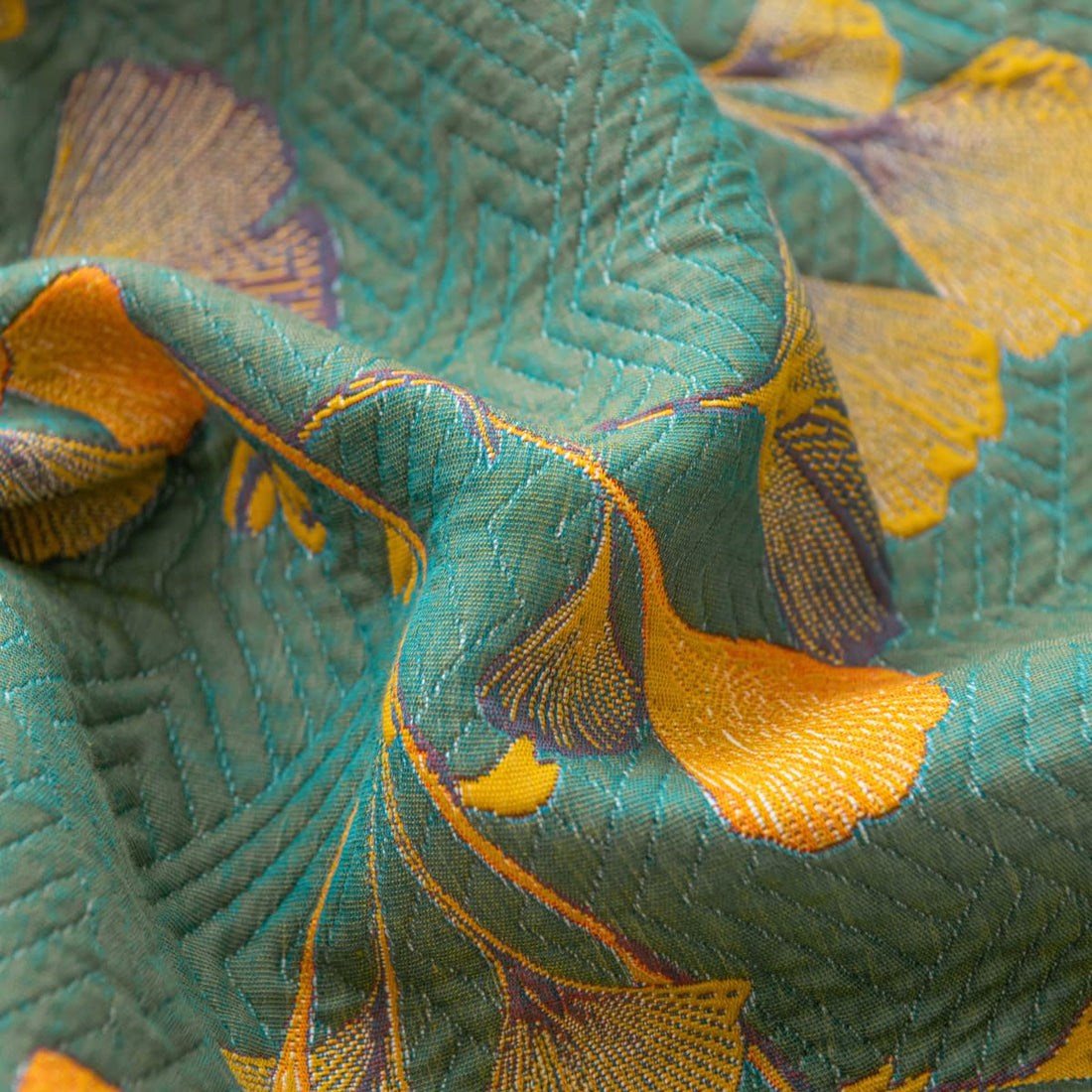 Cotton Jacquard Floral Quilt – King