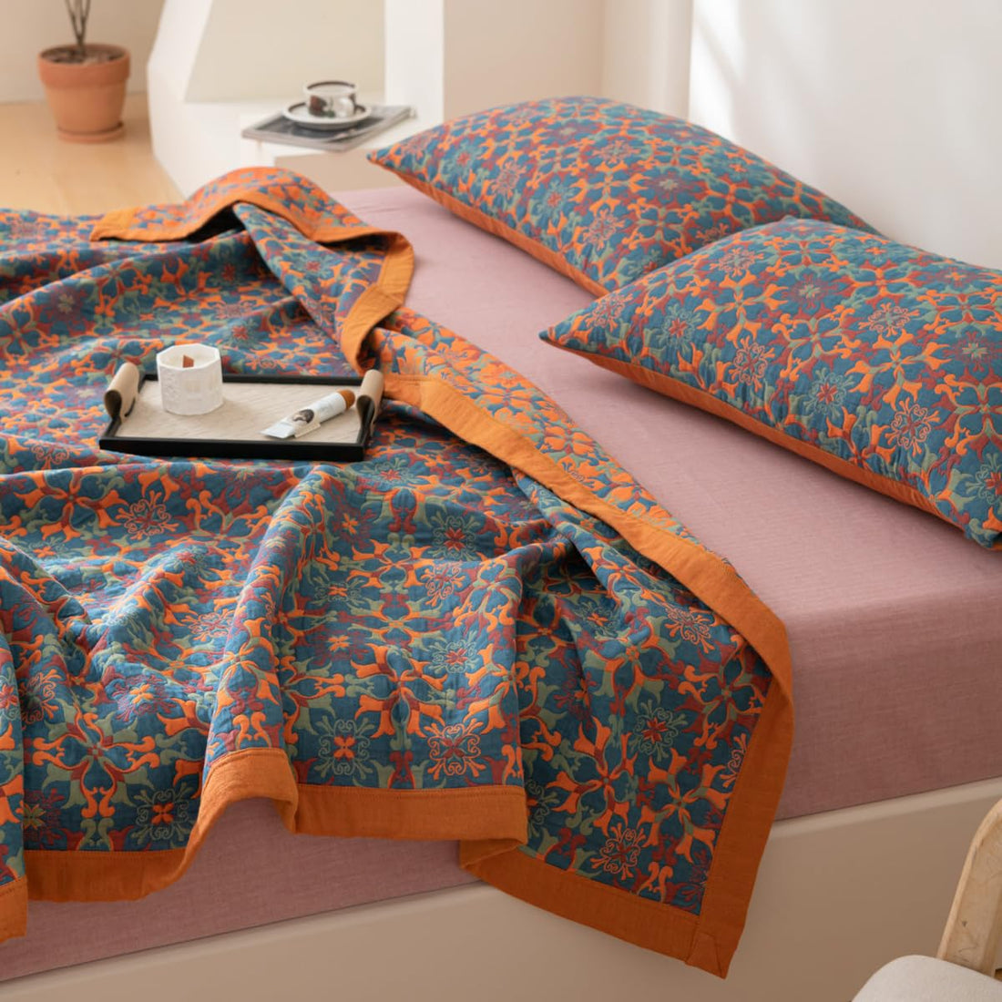 Cotton Jacquard Floral Quilt – King
