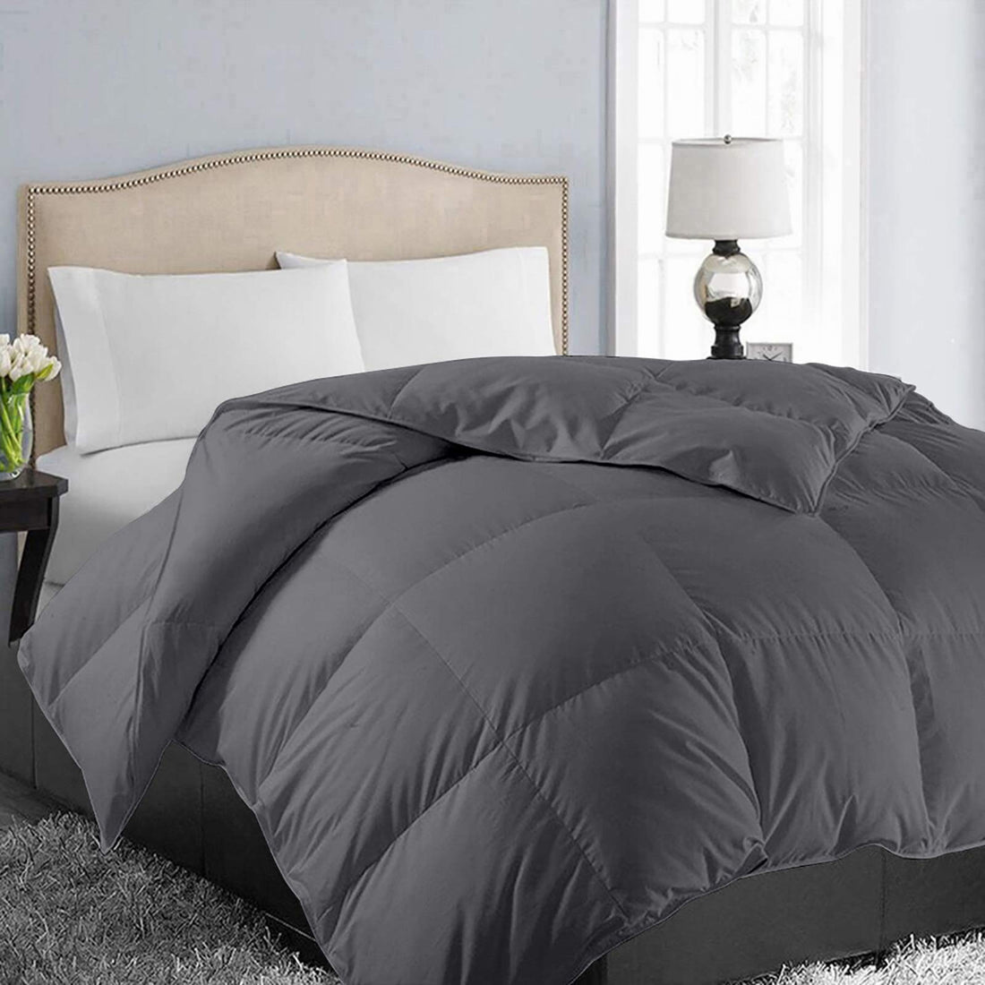 EASELAND Queen Comforter – White