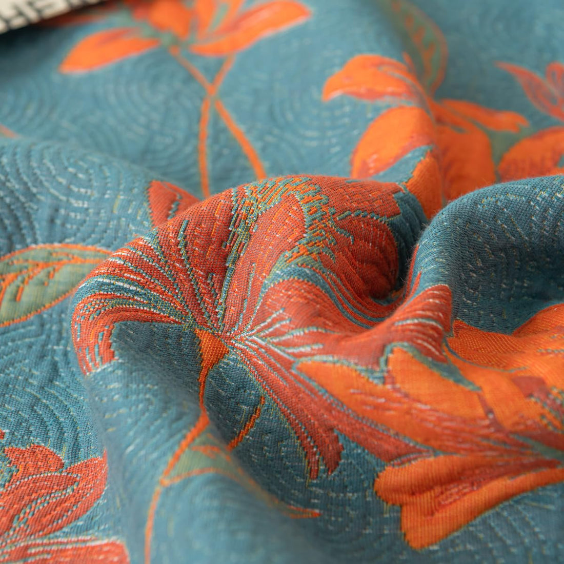 Cotton Jacquard Floral Quilt – King