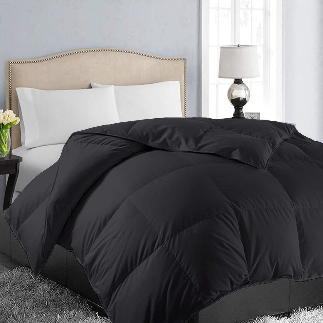 EASELAND Queen Comforter – White