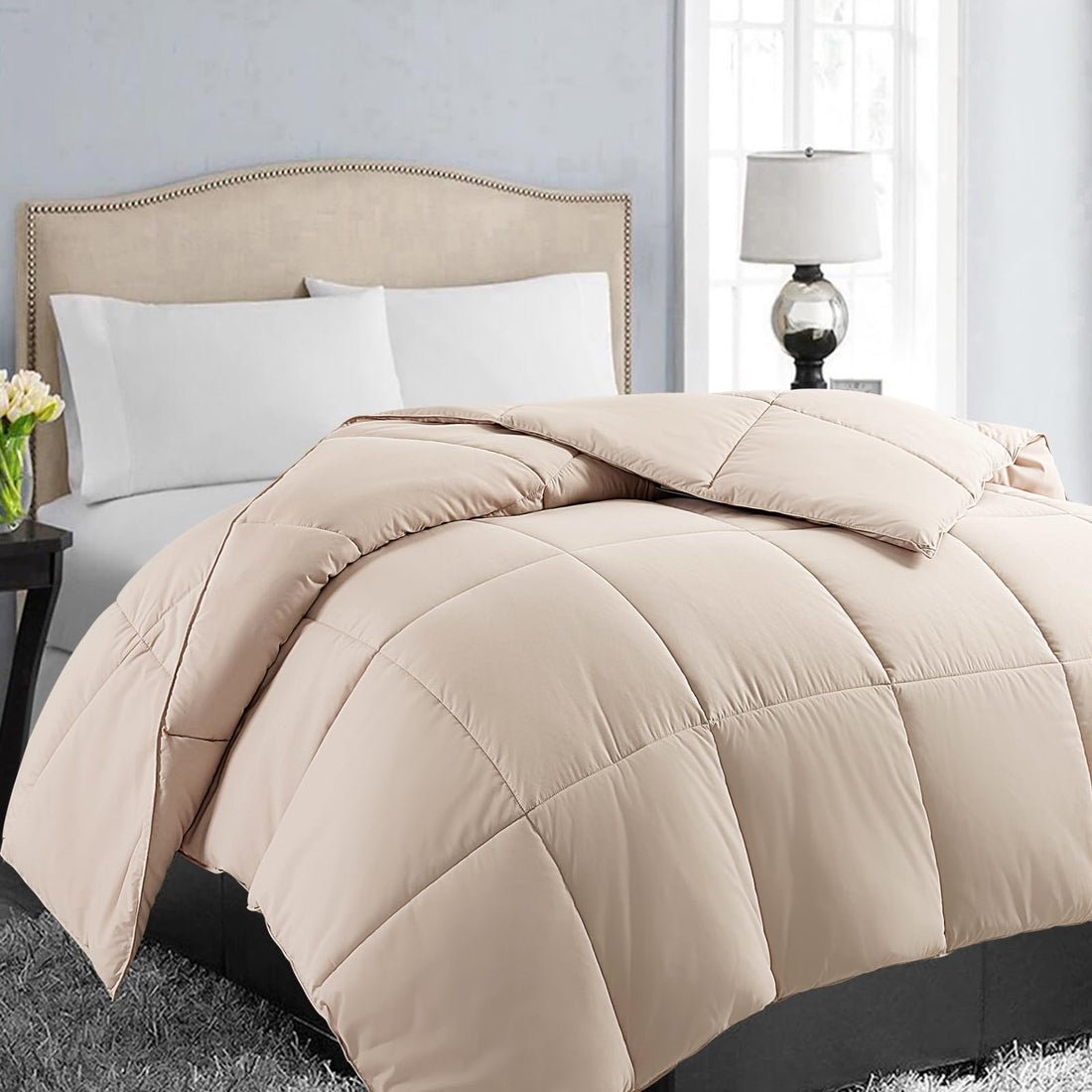 EASELAND Queen Comforter – White