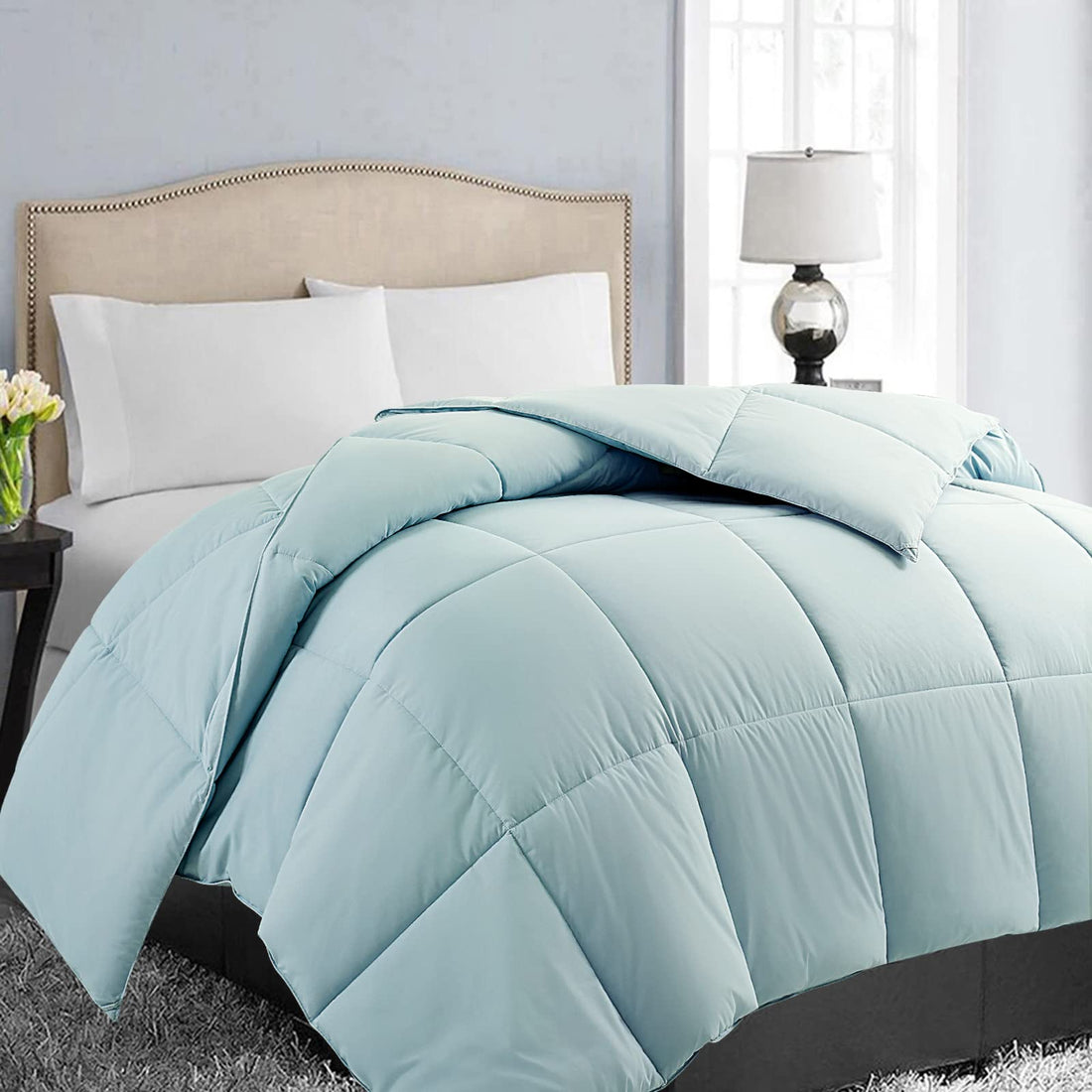EASELAND Queen Comforter – White