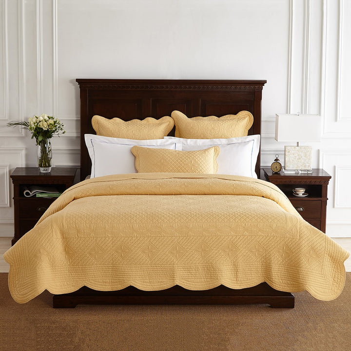 Calla Angel Sage Cotton Quilt – King White