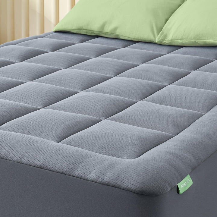 Ultra Soft Bamboo Mattress Topper – Queen, Green