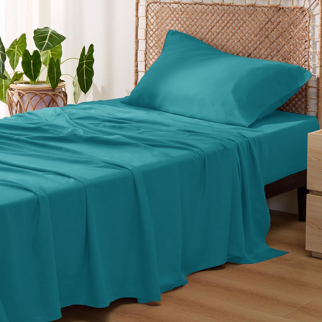 Bedsure King Cooling Bamboo Sheets – Light Beige
