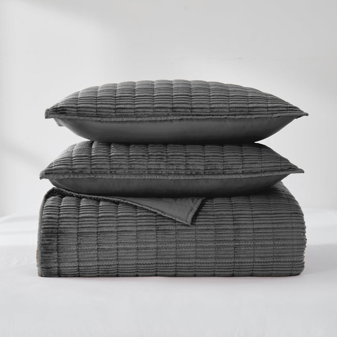Velvet Striped Quilt – Queen Green