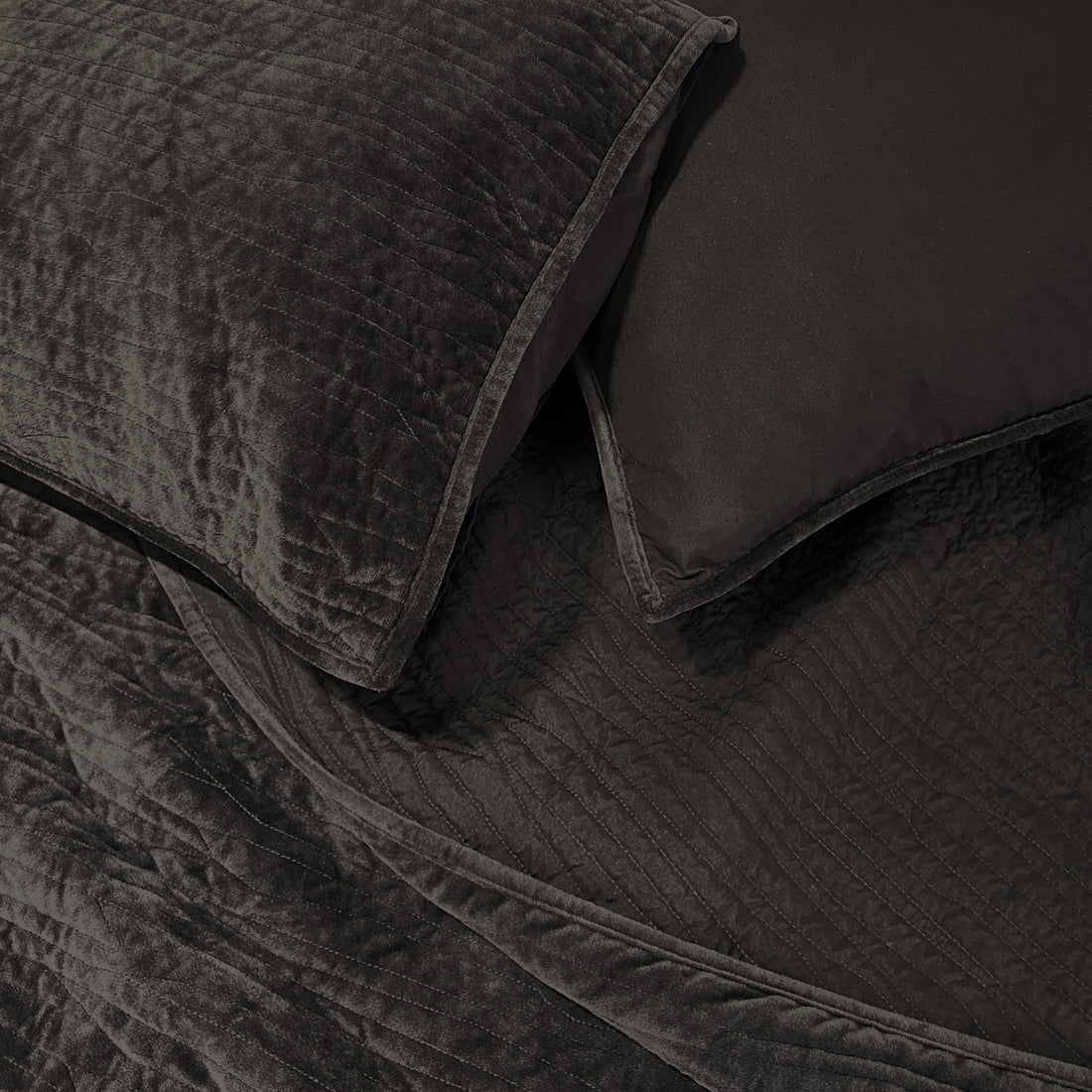 Velvet Striped Quilt – Queen Green
