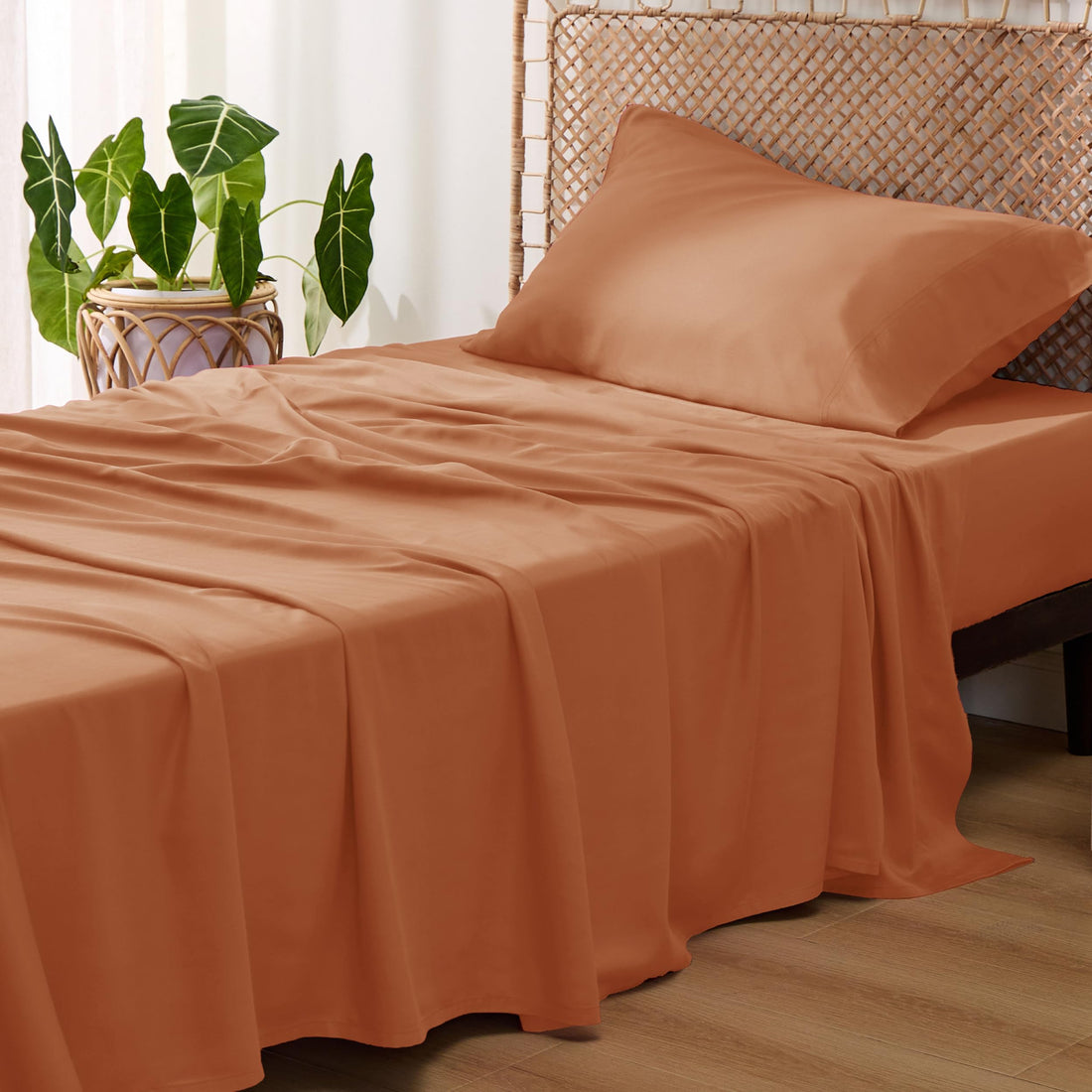 Bedsure King Cooling Bamboo Sheets – Light Beige