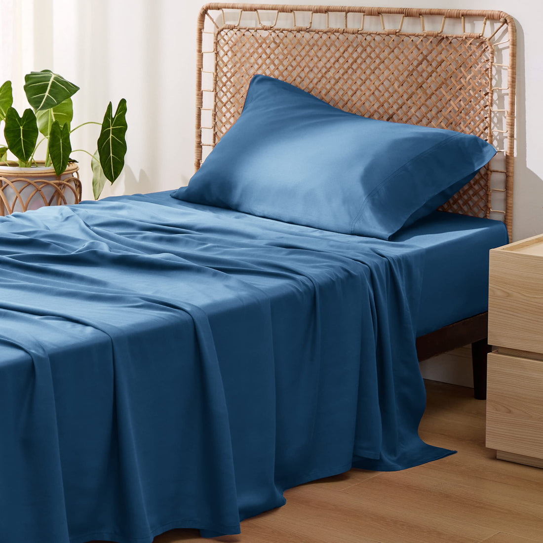Bedsure King Cooling Bamboo Sheets – Light Beige