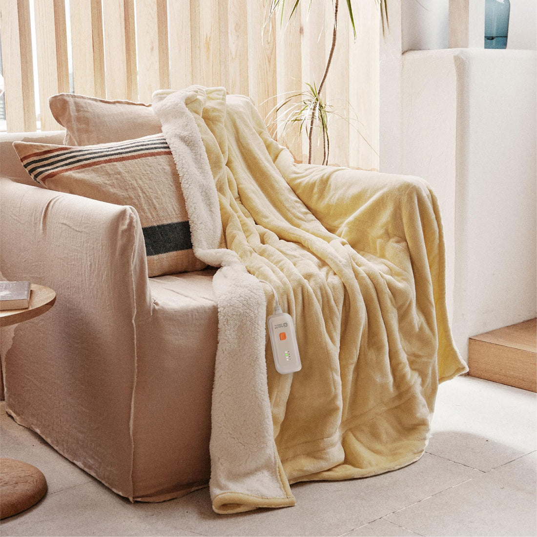 GOTCOZY Electric Heated Throw – Green, 50"x60"