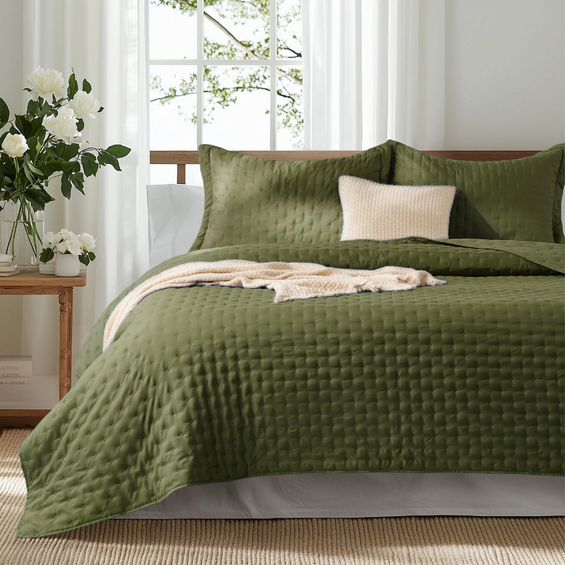 Bedsure Queen Quilt Set – White