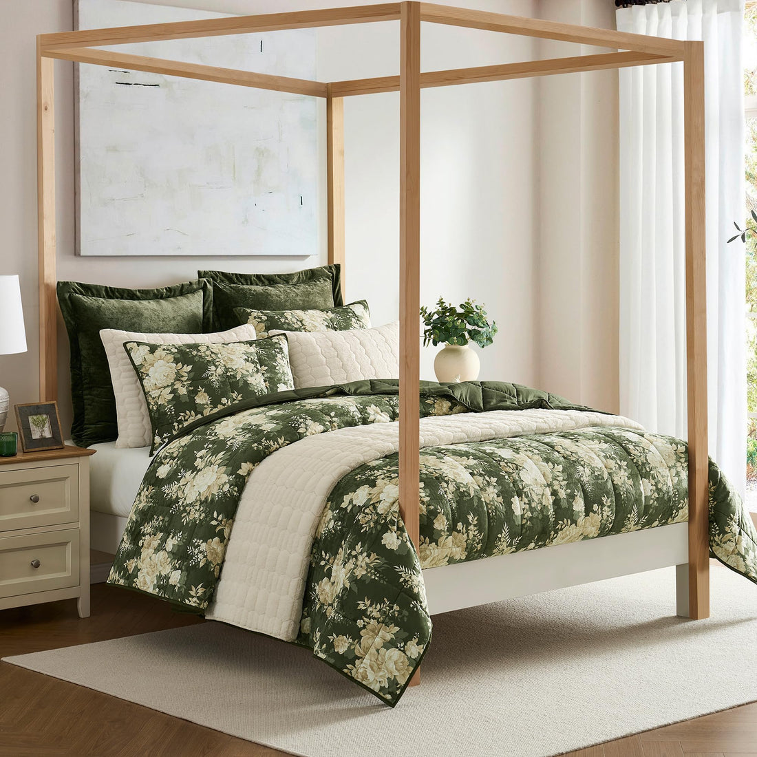 Velvet Striped Quilt – Queen Green