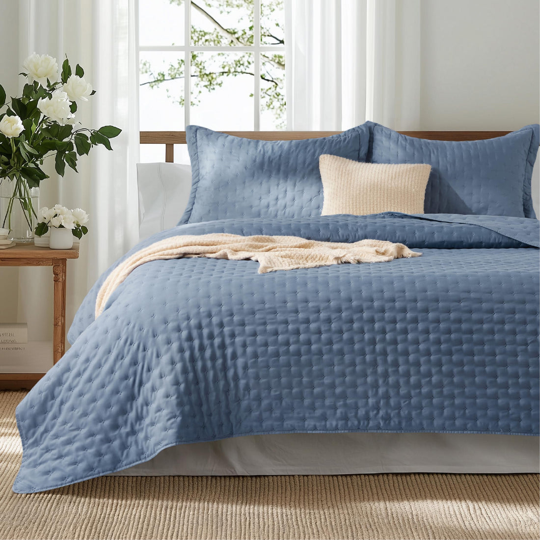 Bedsure Queen Quilt Set – White