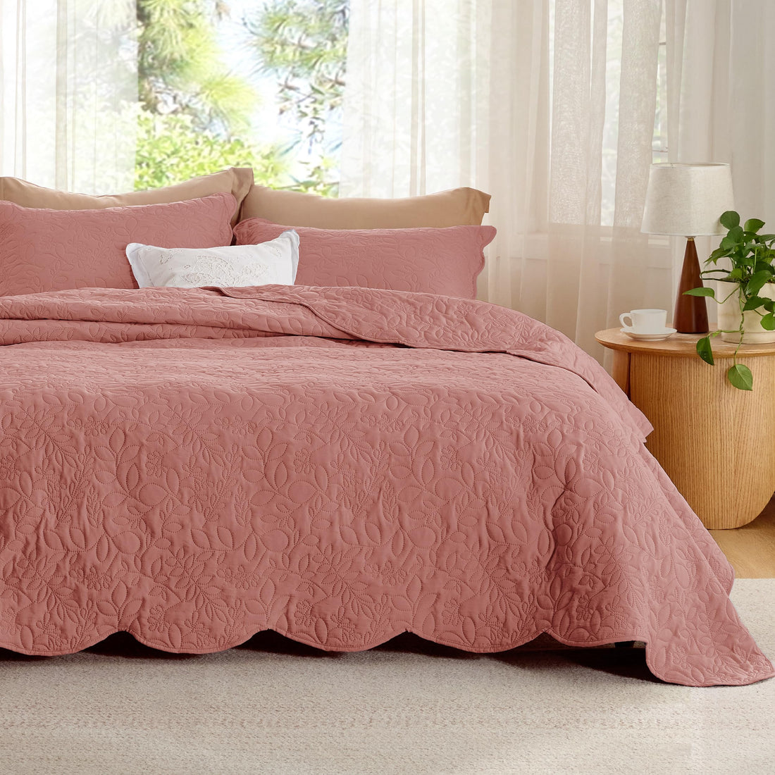 Bedsure Queen Quilt Set – White