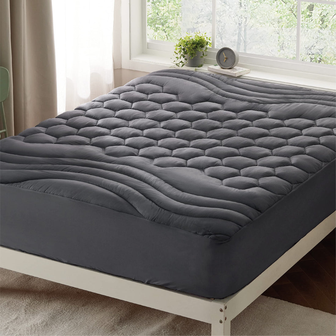 Bedsure Twin XL Mattress Pad – White