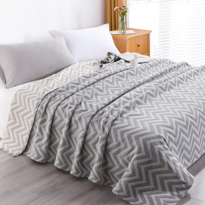 NTBAY Cotton Muslin Quilt – Queen Gray