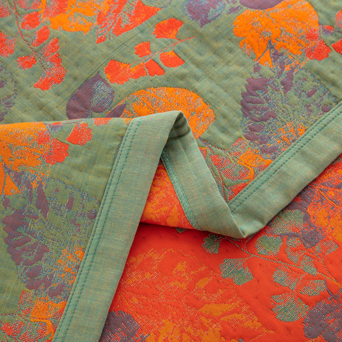 Cotton Jacquard Floral Quilt – King